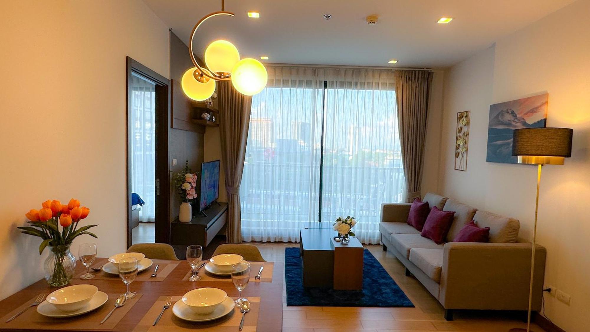 The Astra Chang Khlan Chiang Mai Extérieur photo