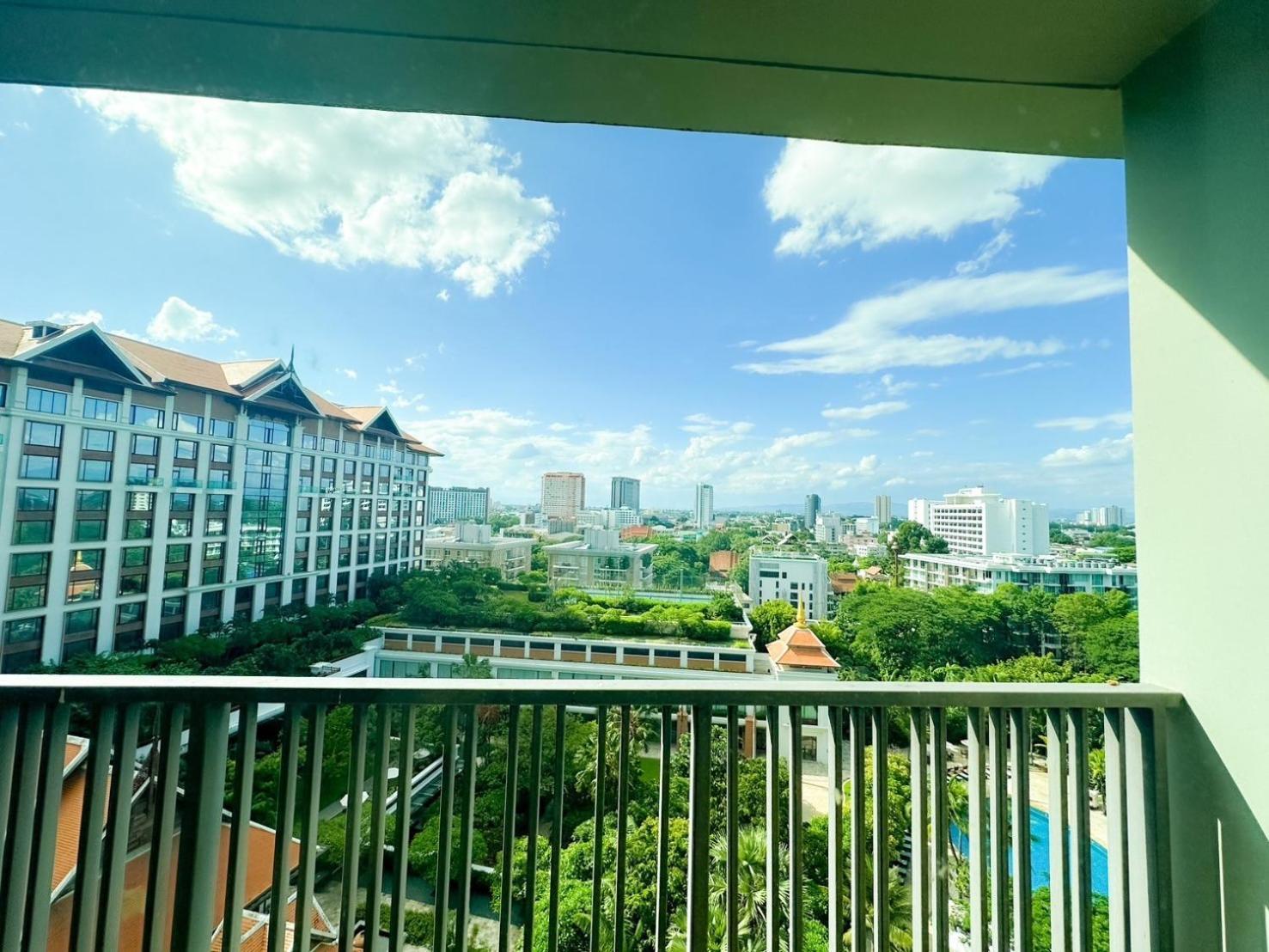 The Astra Chang Khlan Chiang Mai Extérieur photo