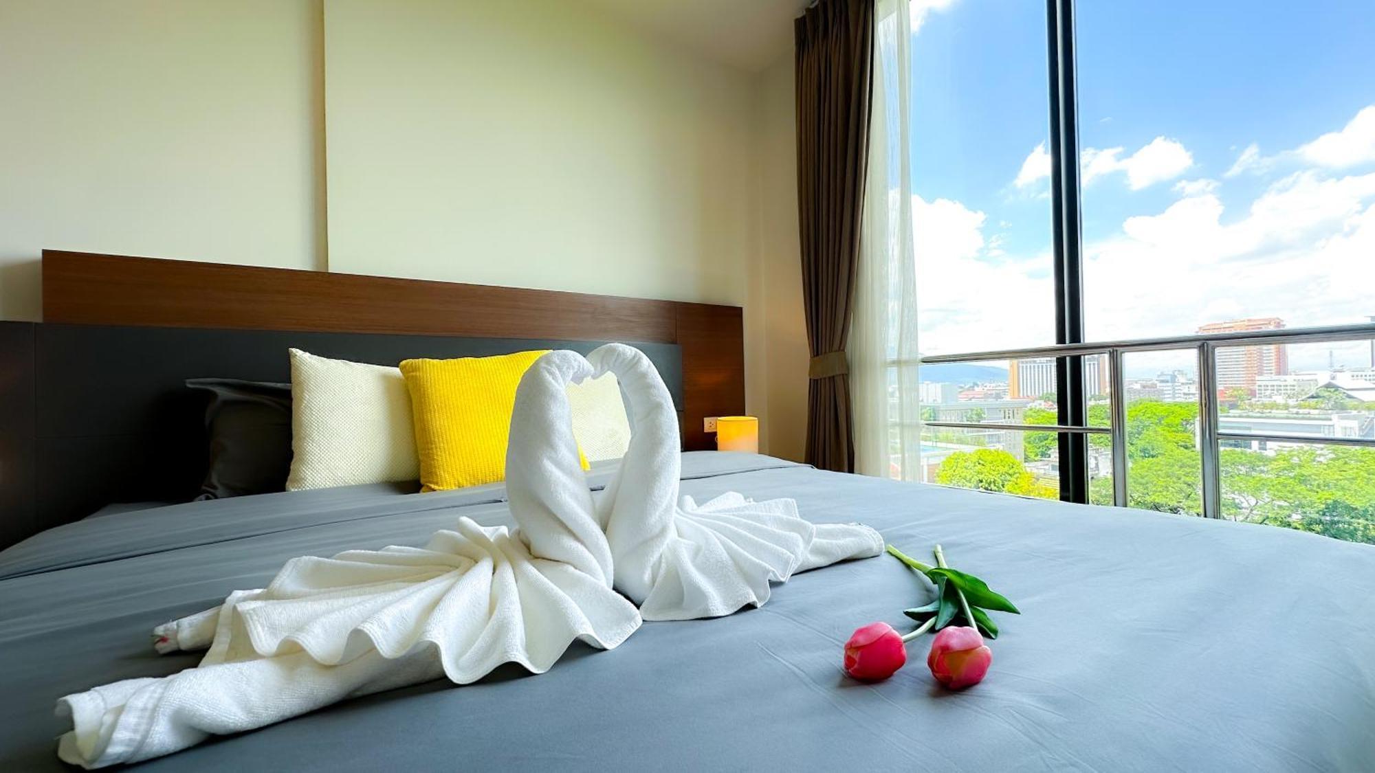 The Astra Chang Khlan Chiang Mai Extérieur photo
