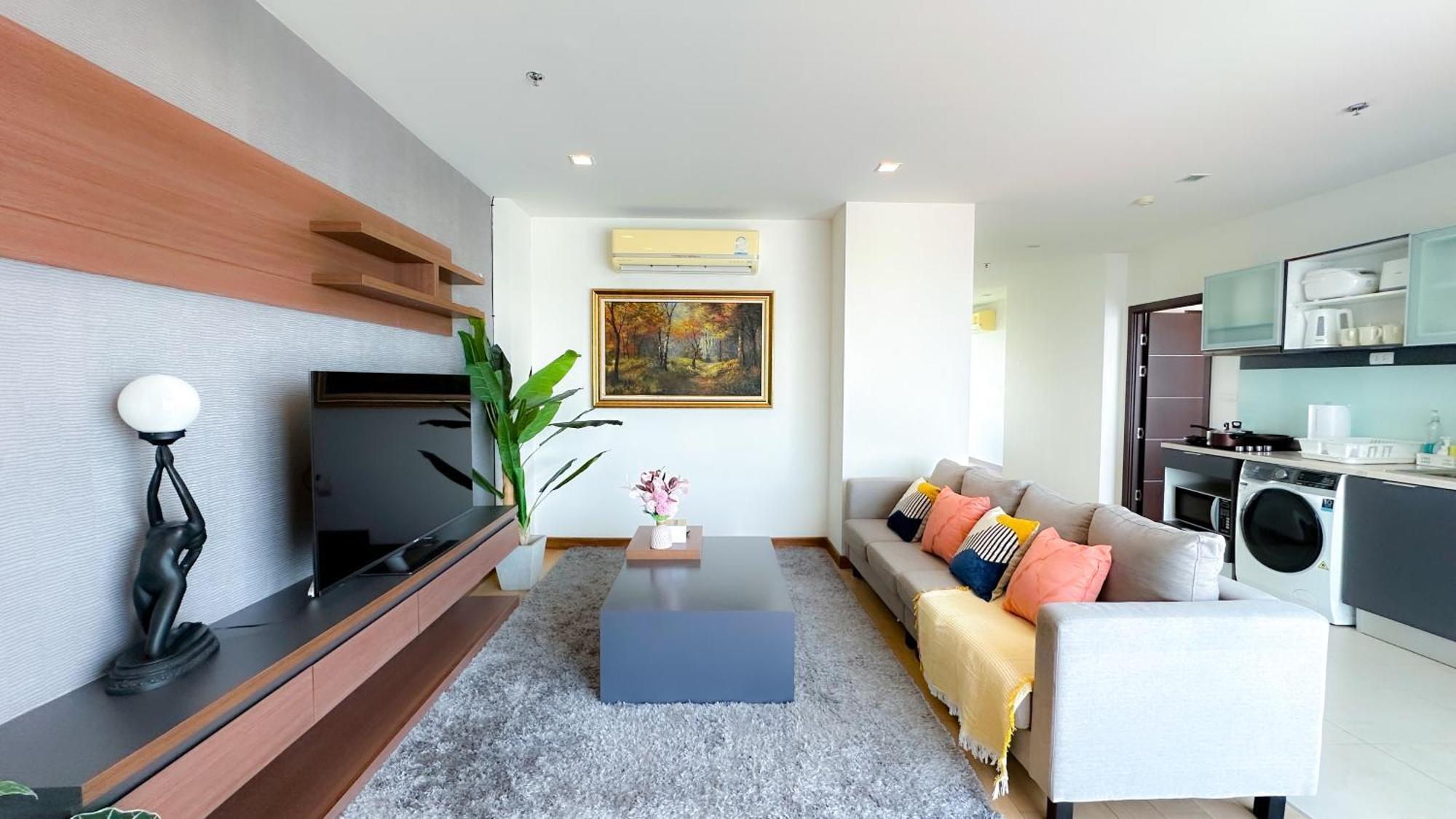 The Astra Chang Khlan Chiang Mai Extérieur photo
