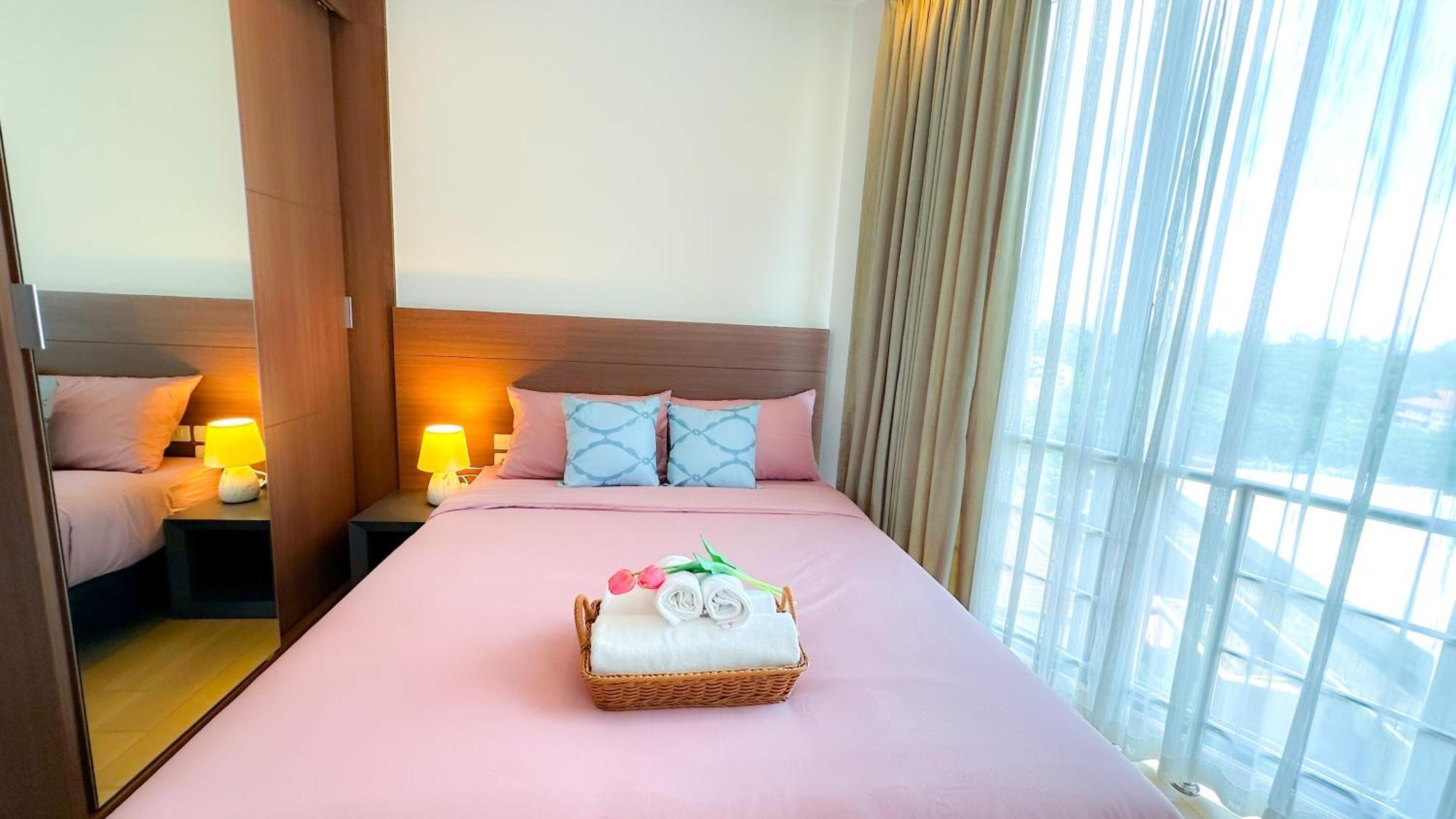 The Astra Chang Khlan Chiang Mai Extérieur photo