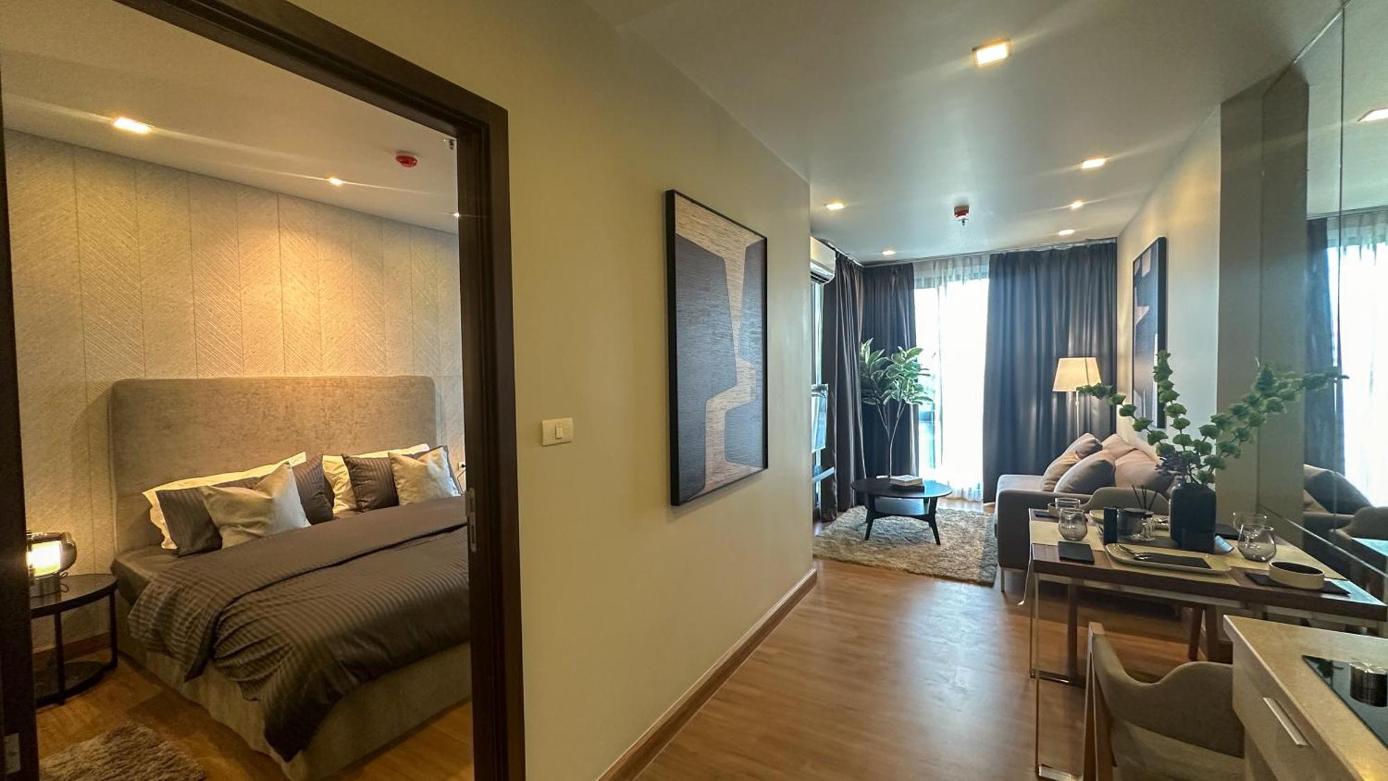The Astra Chang Khlan Chiang Mai Extérieur photo