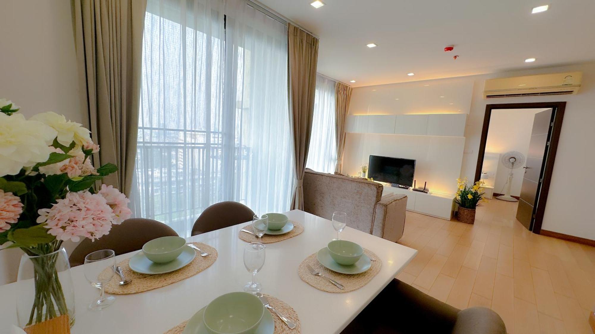 The Astra Chang Khlan Chiang Mai Extérieur photo