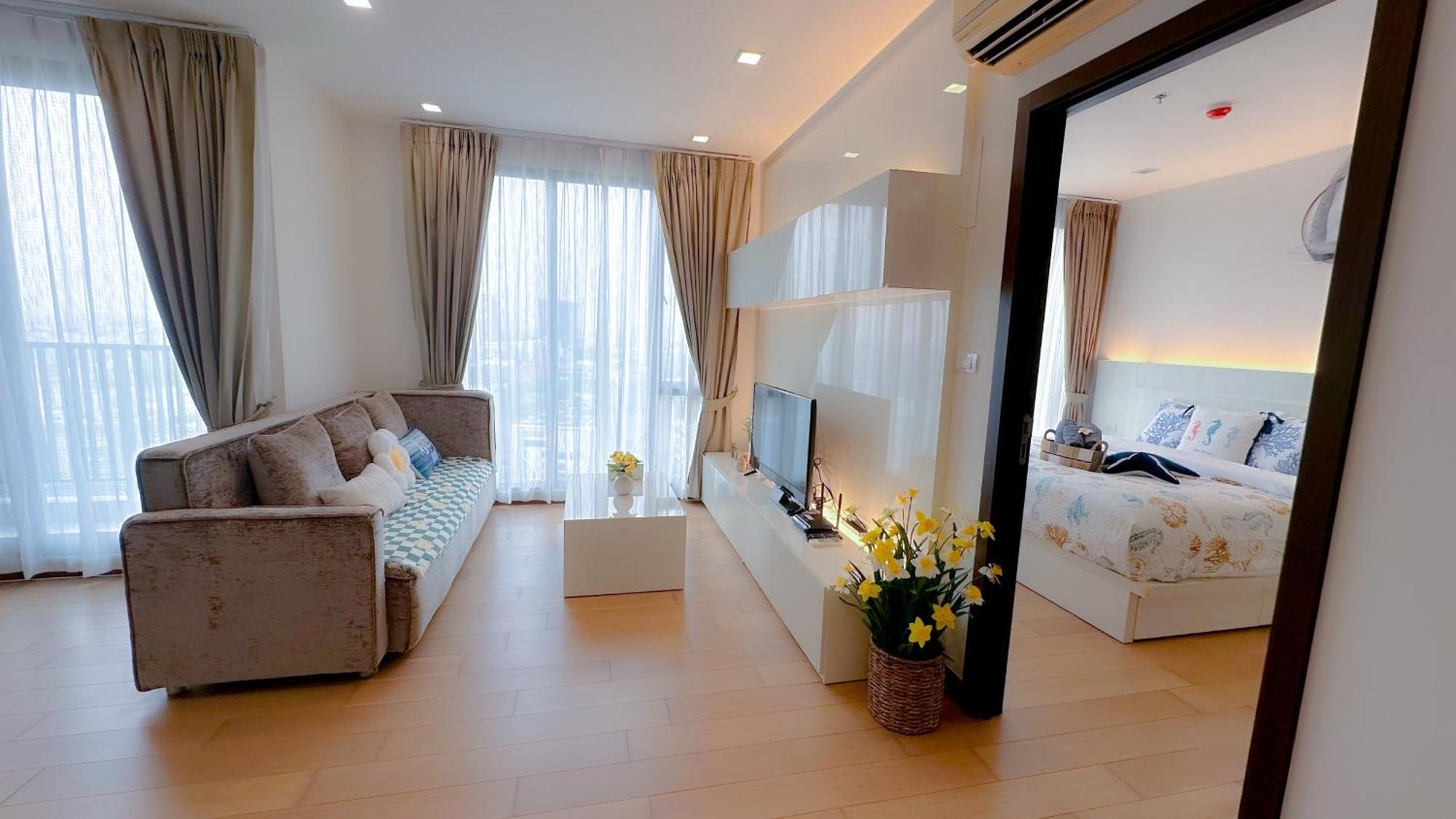 The Astra Chang Khlan Chiang Mai Extérieur photo